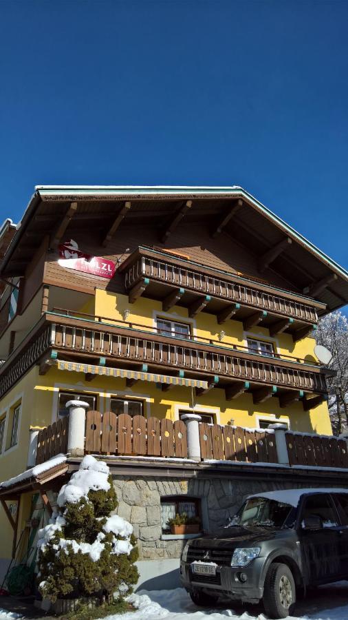 Hotel Hoelzl Bed & Breakfast Neukirchen am Großvenediger Zewnętrze zdjęcie