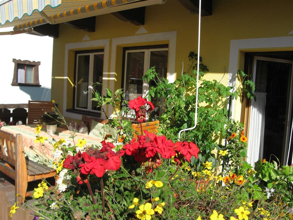 Hotel Hoelzl Bed & Breakfast Neukirchen am Großvenediger Zewnętrze zdjęcie