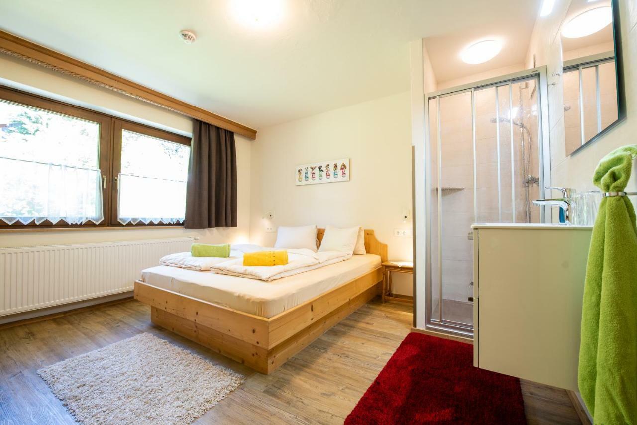 Hotel Hoelzl Bed & Breakfast Neukirchen am Großvenediger Zewnętrze zdjęcie